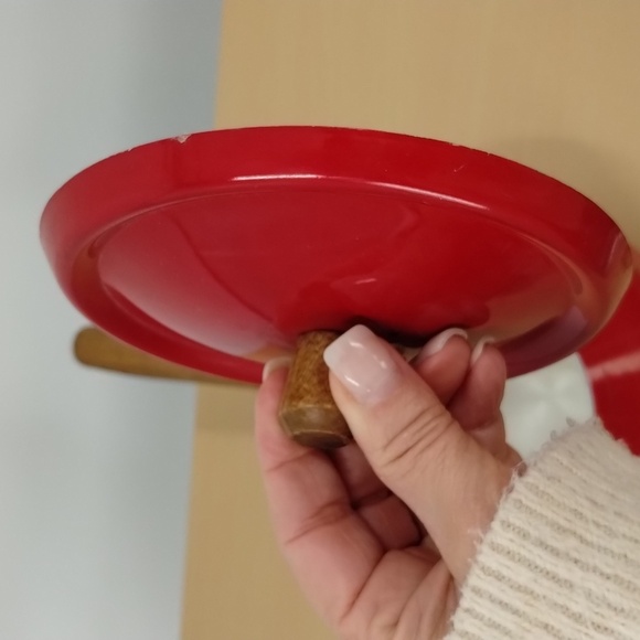 Imperial Japan enamel red floral pot white flowers with long wood handle vintage - Picture 5 of 9